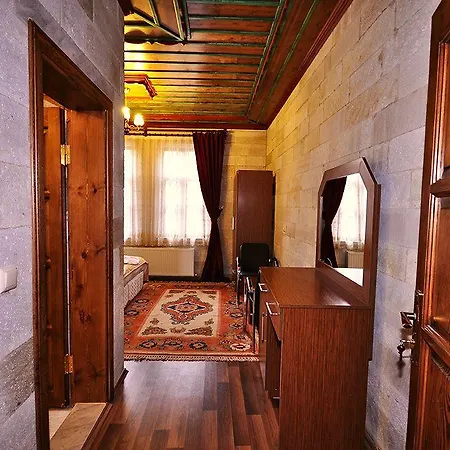 Cappadocia Stone Palace 3* غوريمِيه