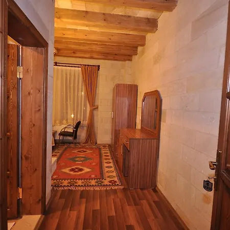 Cappadocia Stone Palace Γκόρεμε