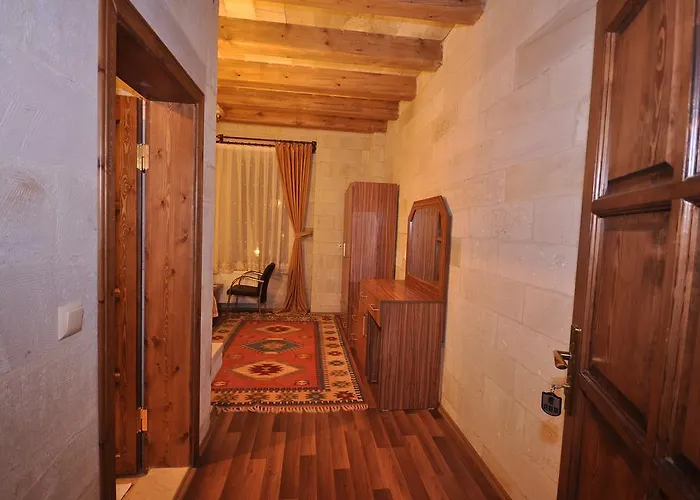 Cappadocia Stone Palace Γκόρεμε